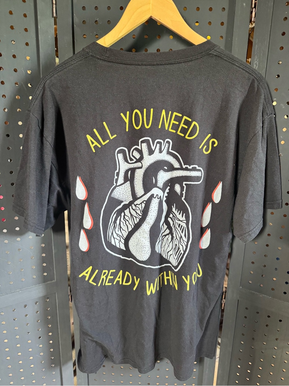 Senses fail - Black with Yellow & White Print